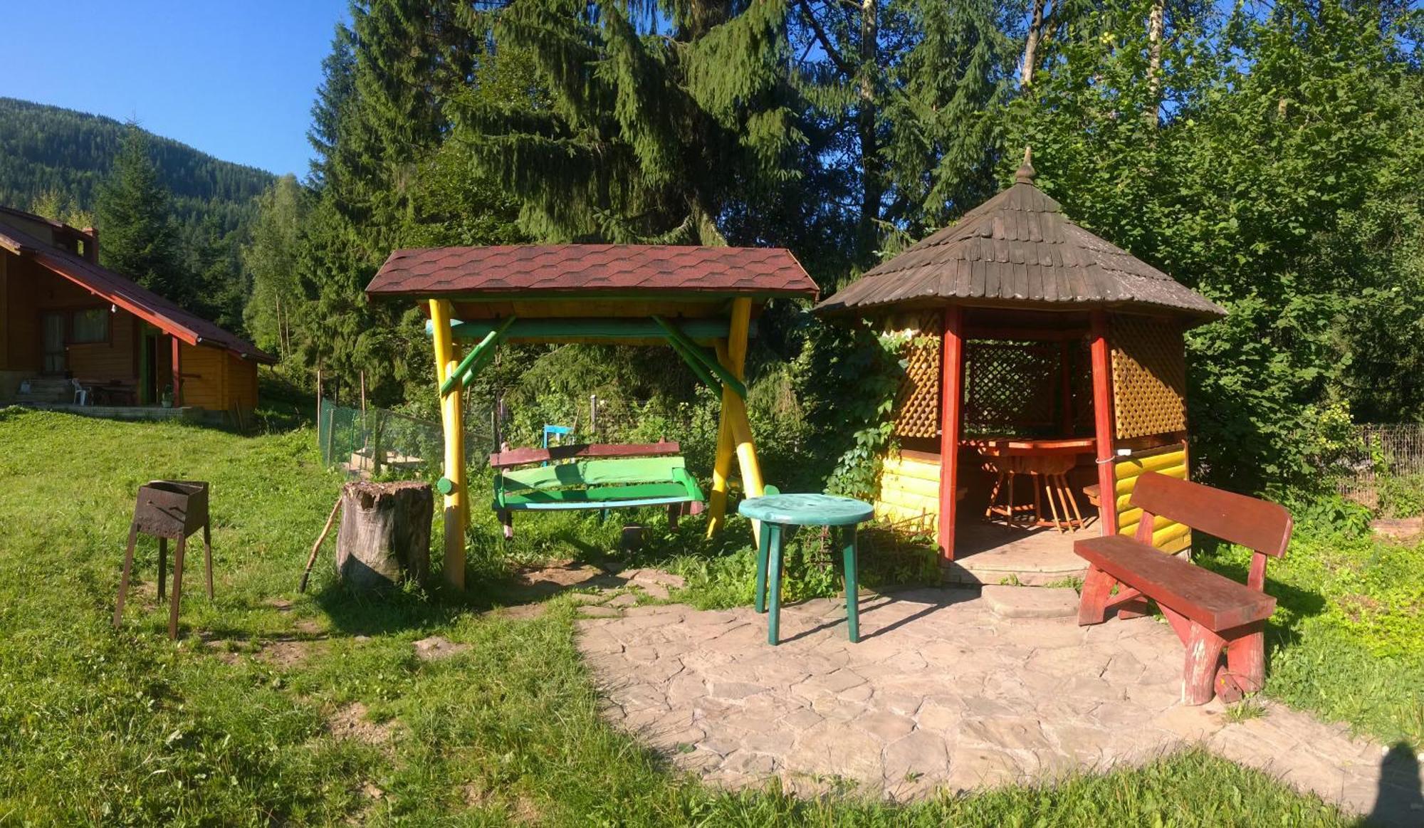 Садиба "У Наталії" 塔塔里夫 外观 照片
