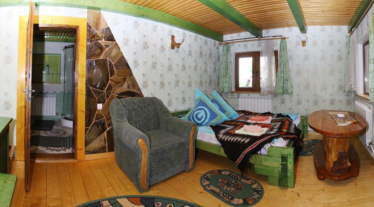 Садиба "У Наталії" 塔塔里夫 外观 照片